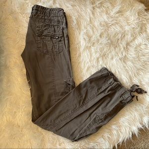 Cargo convertible pants/capris